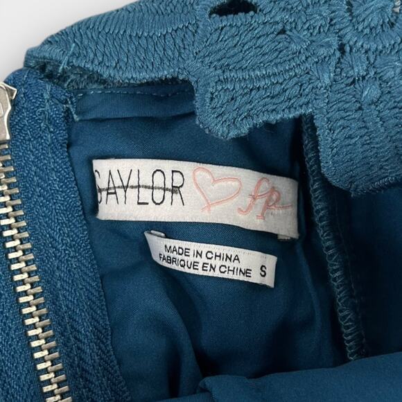 Saylor x Free People Jessa Floral Lace Mini Dress Size Small - Picture 3 of 7